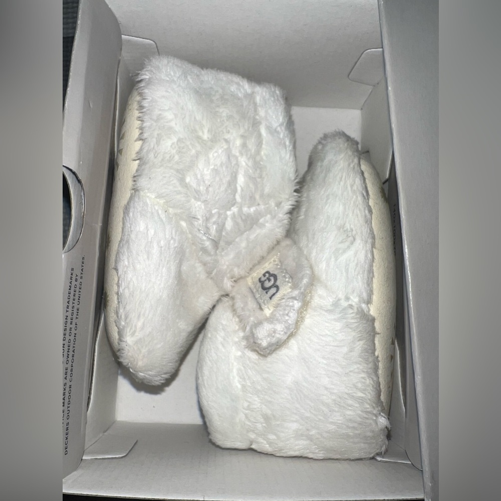 UGG Unisex Bixbee Faux Fur Booties - Baby